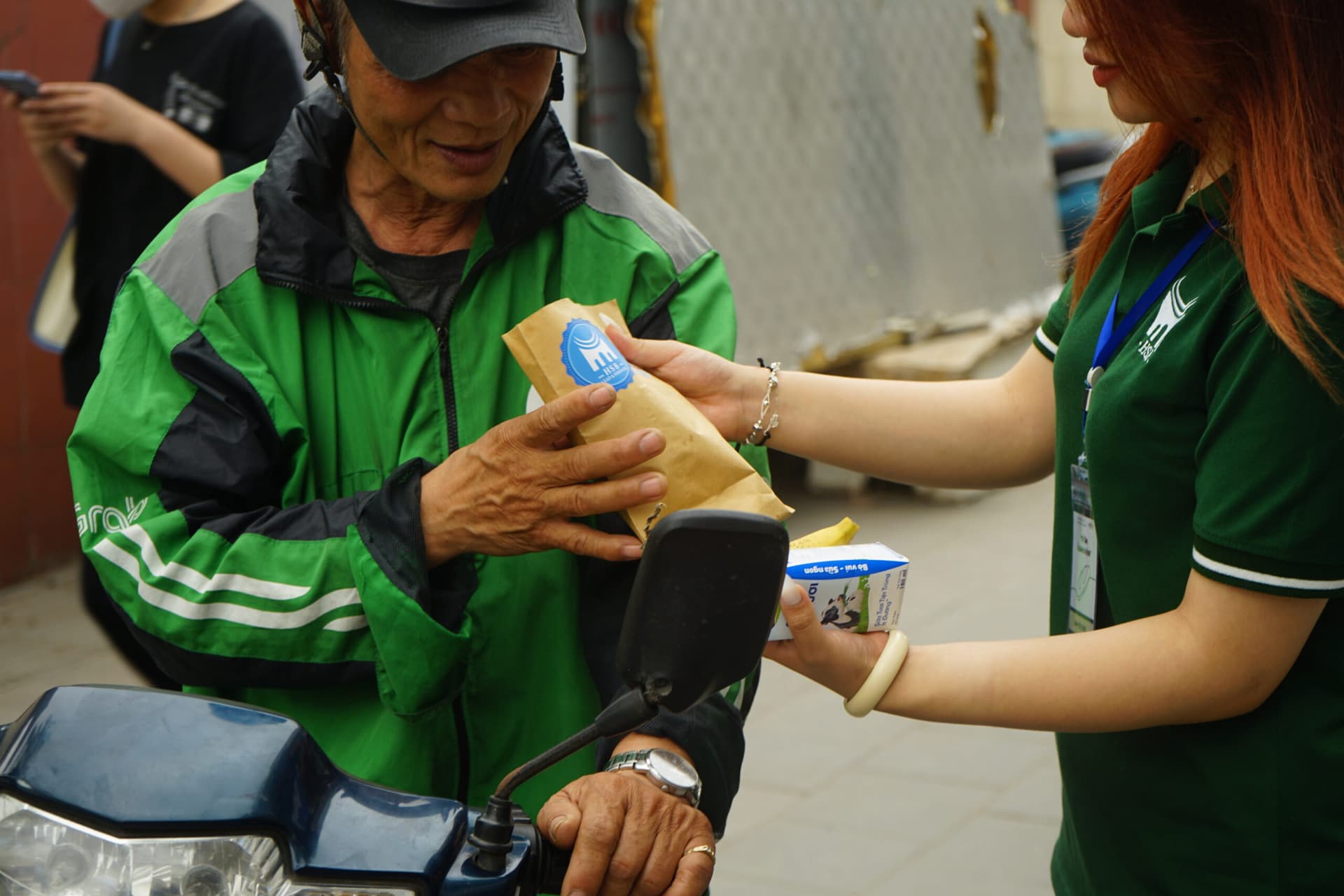 “Từ Tâm : Ổ bánh di động” – Dự án thiện nguyện của sinh viên HSB