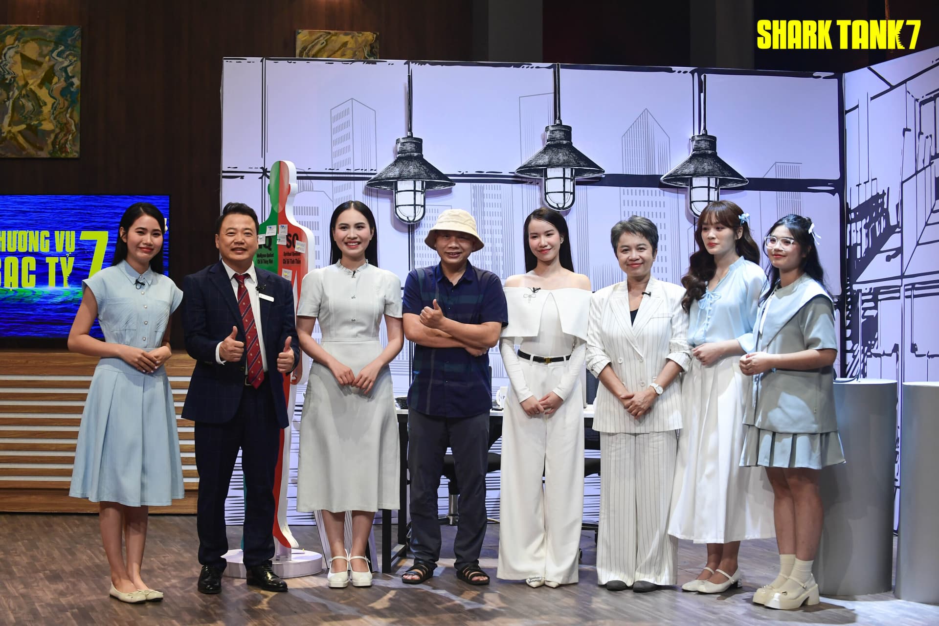 Dự án của sinh viên HSB đã chinh phục các nhà đầu tư tại Shark Tank Việt Nam 2024