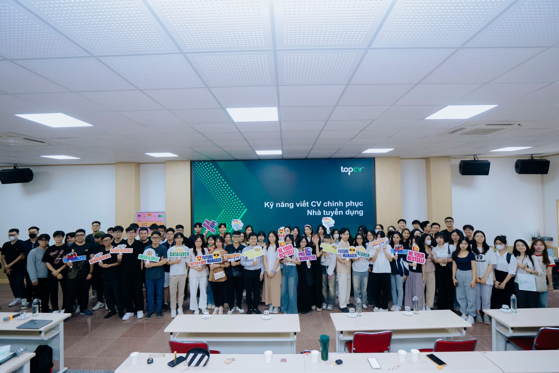 Chuỗi workshop "Internship 101" 2025