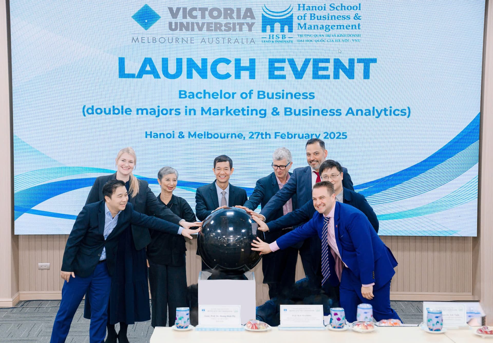 Đại học Victoria, Úc và Trường Quản trị & Kinh doanh, ĐHQGHN ra mắt Chương trình liên kết Cử nhân Kinh doanh (Marketing & Phân tích kinh doanh)