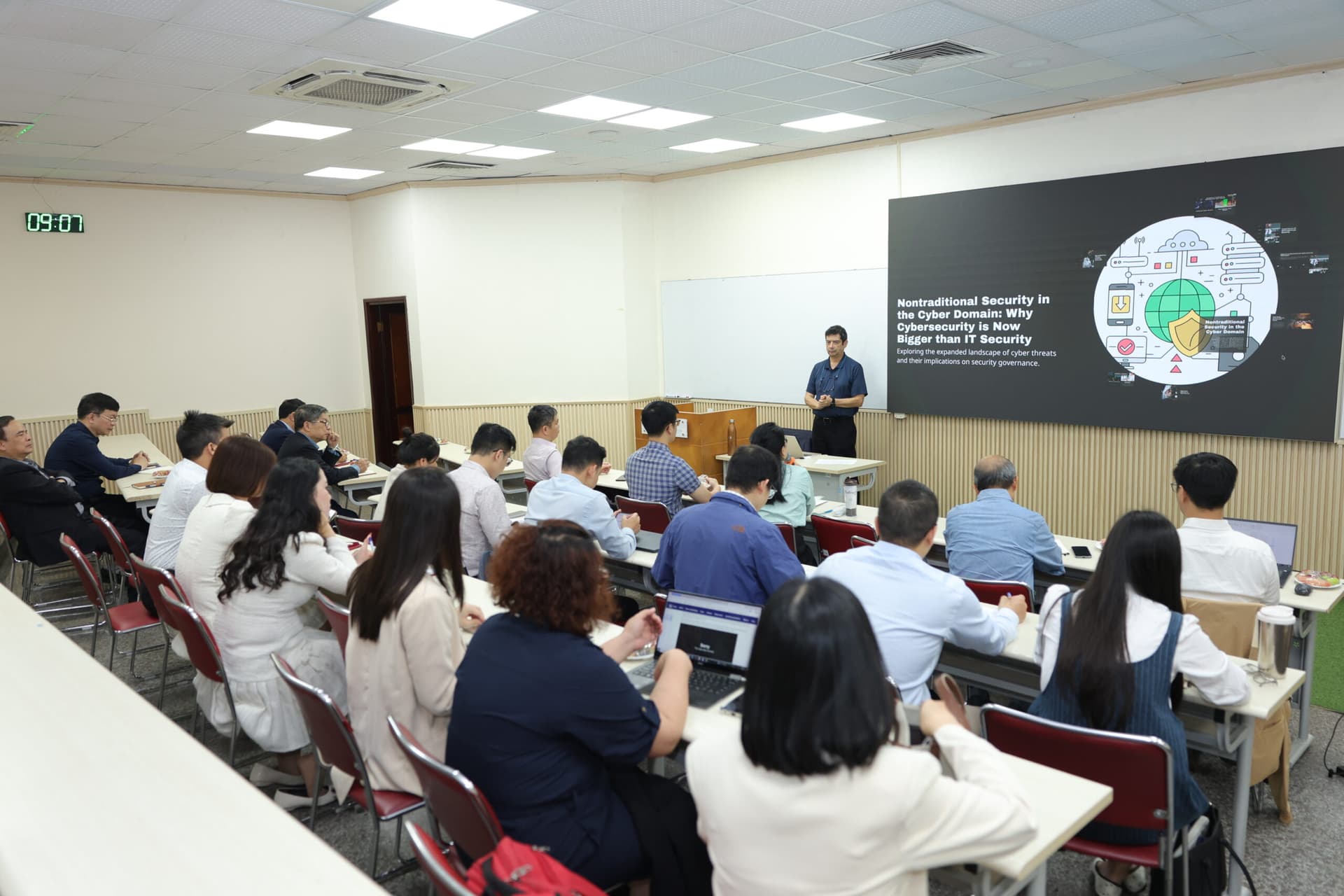 HSB Enhances Cybersecurity Research and Training, Promotes Collaboration with International Experts